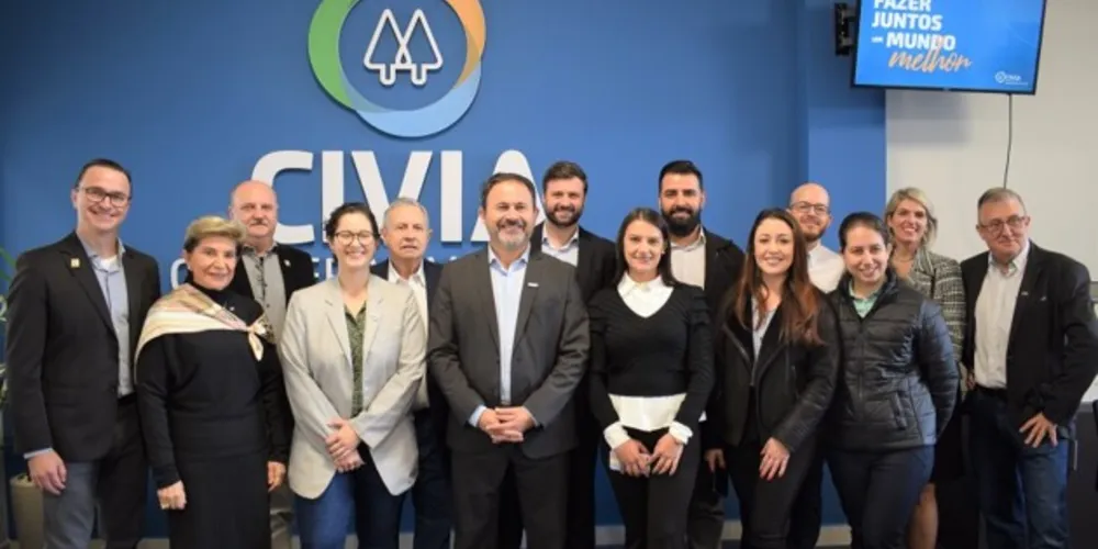 Com 13 anos de atuação, a Cooperativa possui 20 postos de atendimento e mais de 65 mil cooperados.