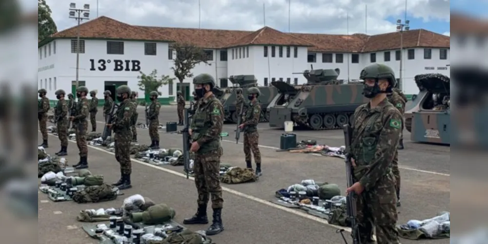 Exército possui em seu armamento armas leves, pesadas e orgânicas, próprias das viaturas blindadas