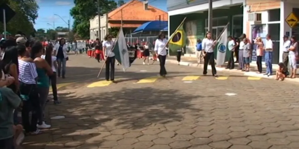 Além disso, em Tibagi, o desfile irá comemorar os 150 anos de emancipação política do município