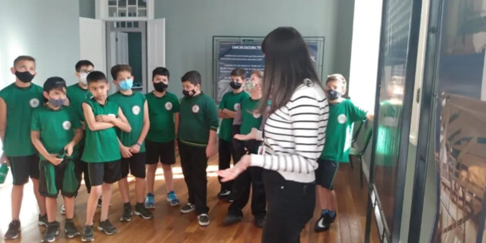 Educandos aprenderam mais sobre importantes marcos e puderam produzir texto no retorno à sala