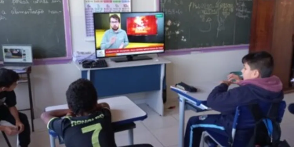 Da sala à entrevista, educandos puderam compreender importância do tema