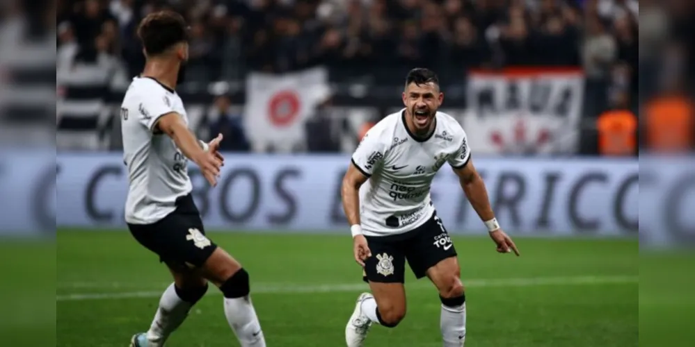 Giuliano (foto) marcou o segundo gol da vitória corintiana em São Paulo