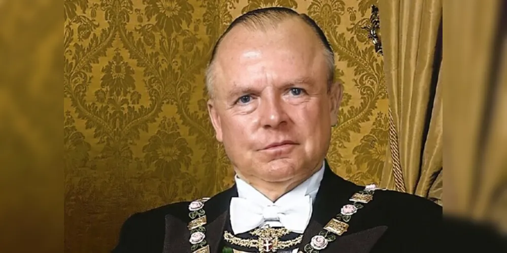 Príncipe Dom Bertrand, irmão de Luiz, sucede o cargo de Chefe da Casa Imperial do Brasil