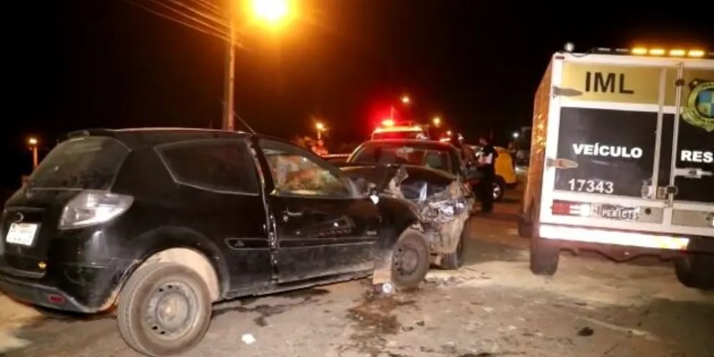 Grave acidente aconteceu na noite deste domingo (24)