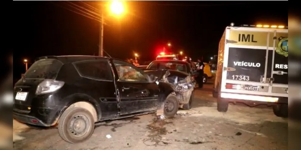 Grave acidente aconteceu na noite deste domingo (24)