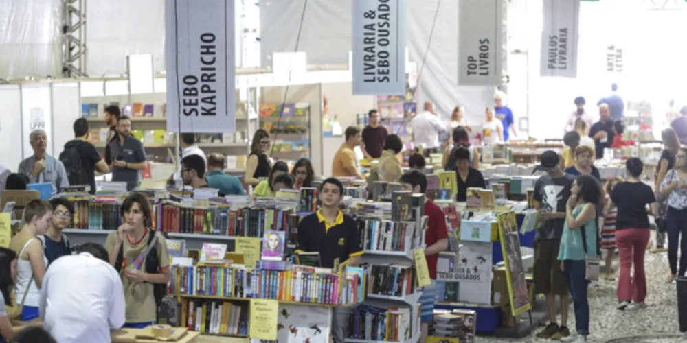 Vinte e seis cidades paranaenses vão celebrar a literatura de maneira simultânea para abordar a temática “Territórios Imaginários: vozes em trânsito”.