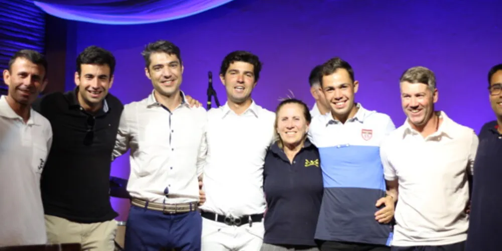 O Time do Odesur com Pia Aragão, chefe de equipe, Sergio Fiori, diretor da CBH