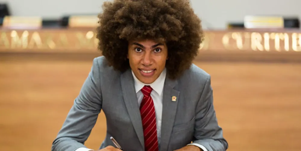 Renato Freitas (PT) tentava uma cadeira na Assembleia Legislativa do Paraná