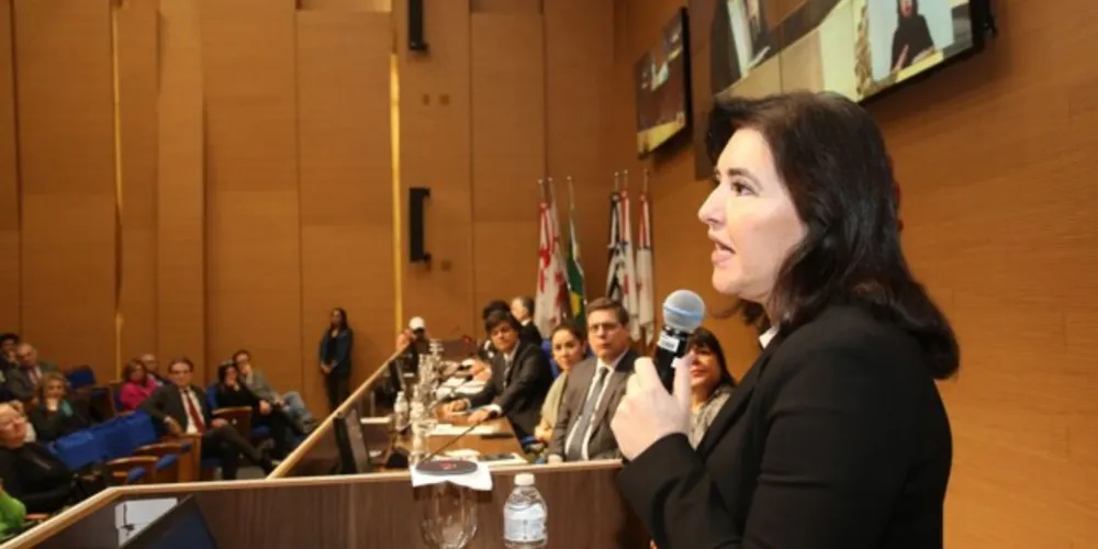 Simone Tebet em discurso no programa Hora do Voto.