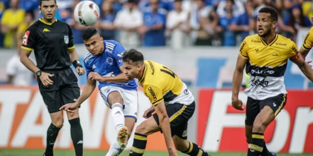 Torcida lotou o Mineirão, mas a vitória não veio
