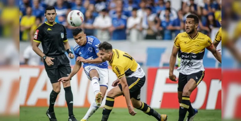 Torcida lotou o Mineirão, mas a vitória não veio