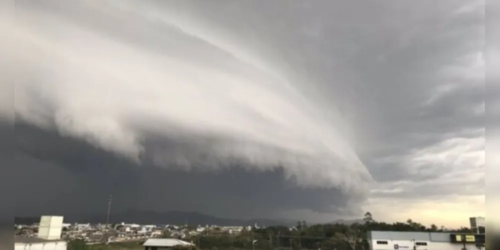 O sistema será responsável por provocar chuva forte a torrencial e ainda rajadas de vento fortes