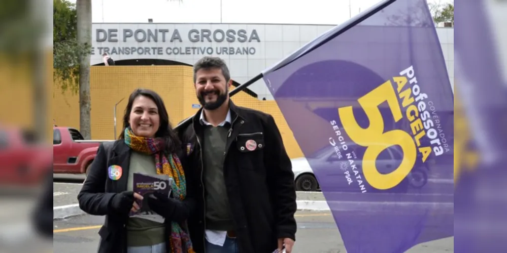 Professora Angela e Professor Ricardo no centro de Ponta Grossa.