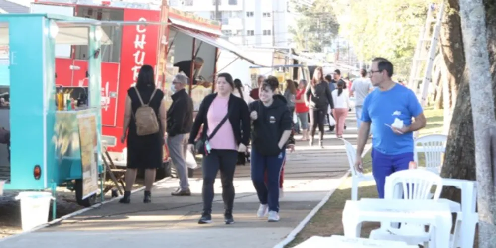 Evento é realizado todas as sextas-feiras, das 15h às 21 horas