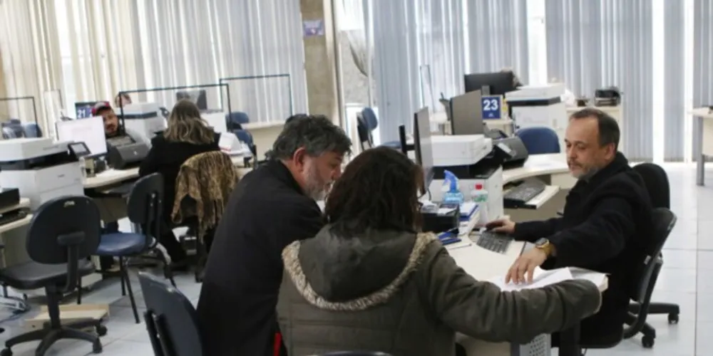 Além do novo modelo de atendimento presencial, a Prefeitura disponibilizou outros ramais para dinamizar o atendimento telefônico