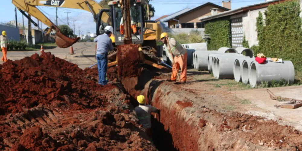 Além das obras de pavimentação em quinze ruas e Prefeitura planeja criação de um lago na região