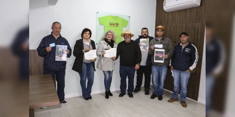 A iniciativa visou incentivar a produção fotográfica amadora dos trabalhadores. além de proporcionar a integração e descontração entre os profissionais
