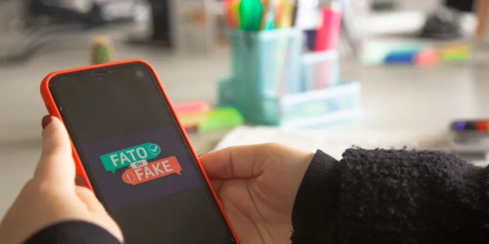 Proposta integra uma iniciativa nacional, em parceria com Universidades e sociedade civil, e tem como objetivo combater a disseminação de informações falsas durante o período eleitoral no Brasil.