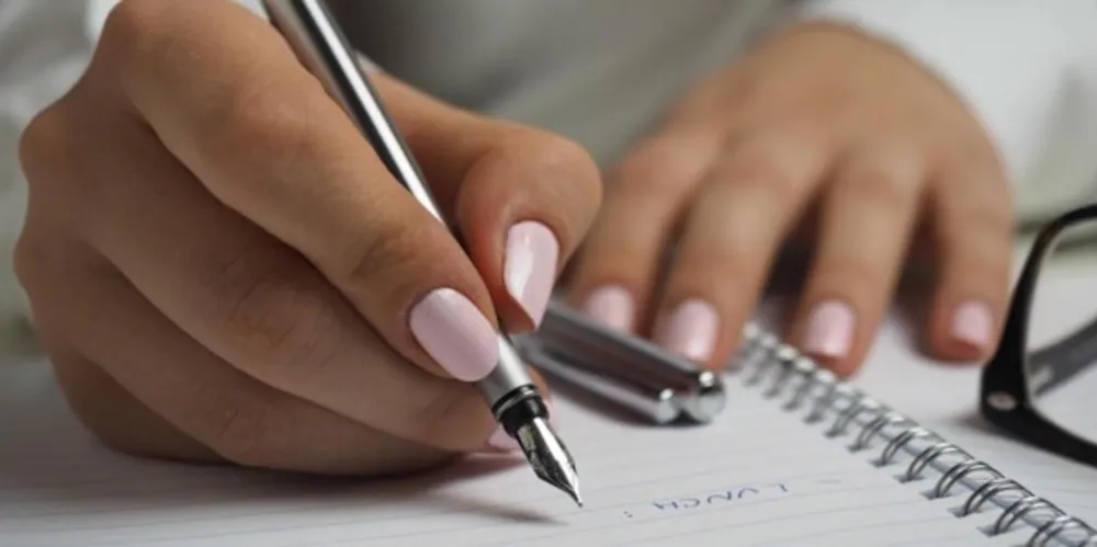 Foco do projeto é incentivar mulheres vítimas de violência ao ato de empreender como vetor de geração de renda, possibilitando sua emancipação e resgate da essência feminina