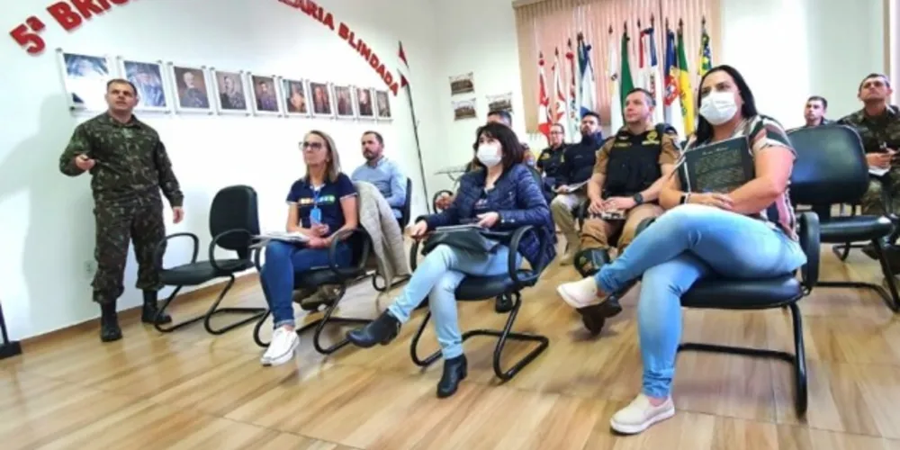 Os desfiles voltam a ser realizados após dois anos de restrições causadas pela pandemia.