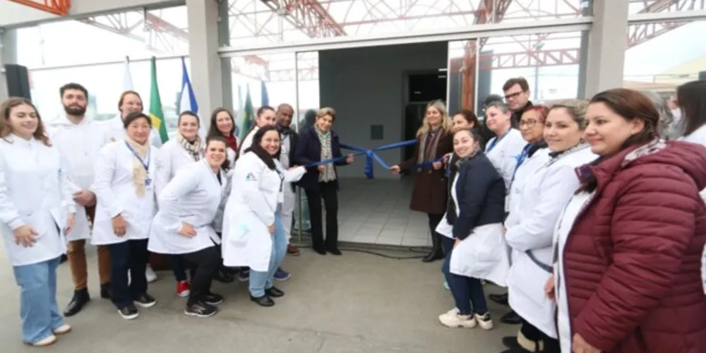 Prefeita Elizabeth Schmidt na reinauguração da Unidade de Saúde Luiz Conrado Mansani, em Uvaranas.