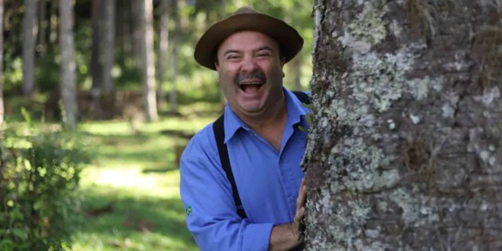 Ele que é um dos grandes humoristas brasileiros, se apresentará na cidade sua nova temporada “Tá todo mundo louco”. Ingressos estão à venda pelo Disk Ingressos.