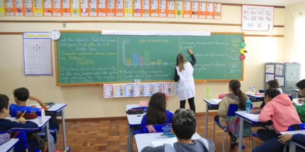 Empregos são para a Educação Infantil e Ensino Fundamental, além de assistentes e escriturários