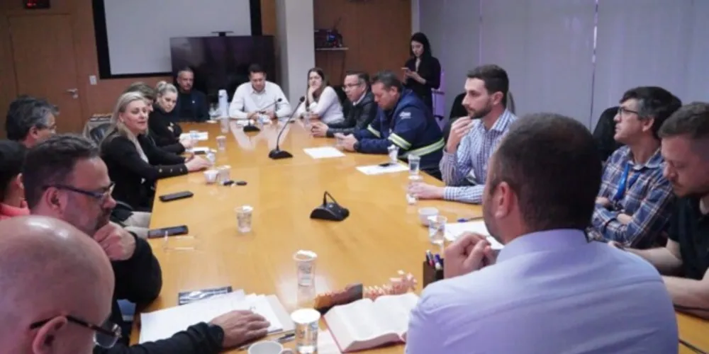 Reunião de trabalho com secretários aconteceu na manhã desta sexta-feira (5)
