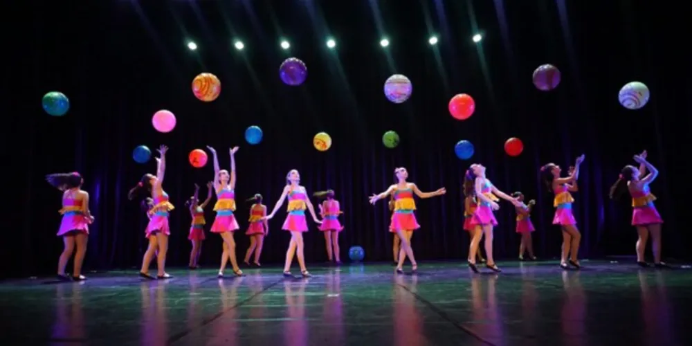 Grupos de todo o Estado estiveram participando do evento cultural em Ponta Grossa