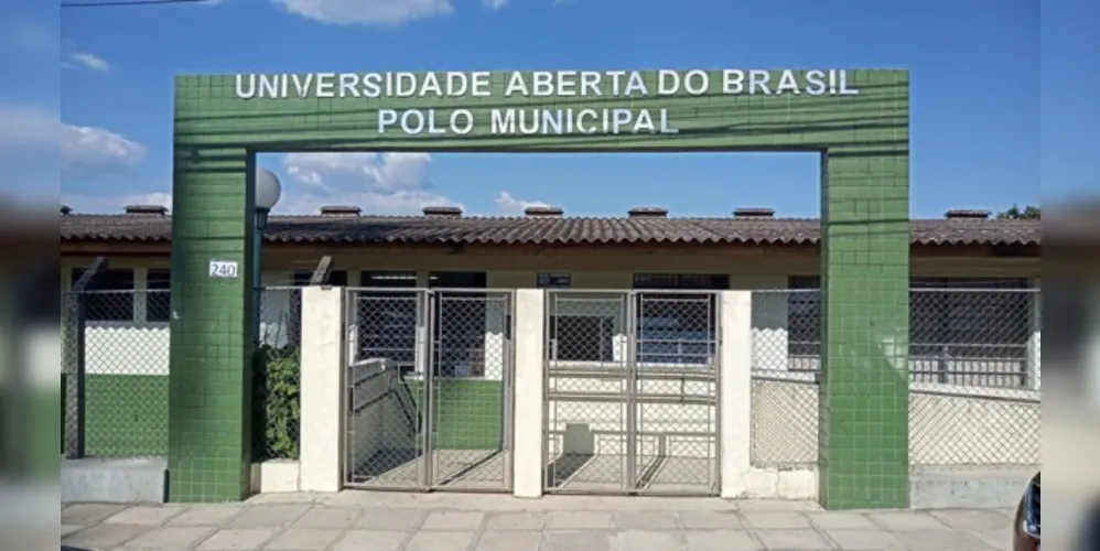 Cursos de especialização são gratuitos e à distância para Alfabetização e Letramento; Docência na Educação Infantil; Gerontologia e Gestão Pública Municipal