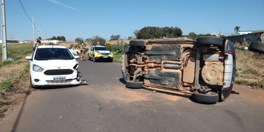Batida foi na manhã deste sábado (23) e mobilizou equipes do Corpo de Bombeiros e Polícia Militar