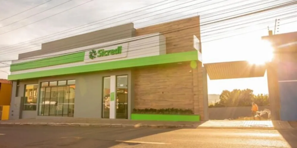 Novo espaço da Sicredi está localizado na Rua Antônio Cunha, 727, no Centro