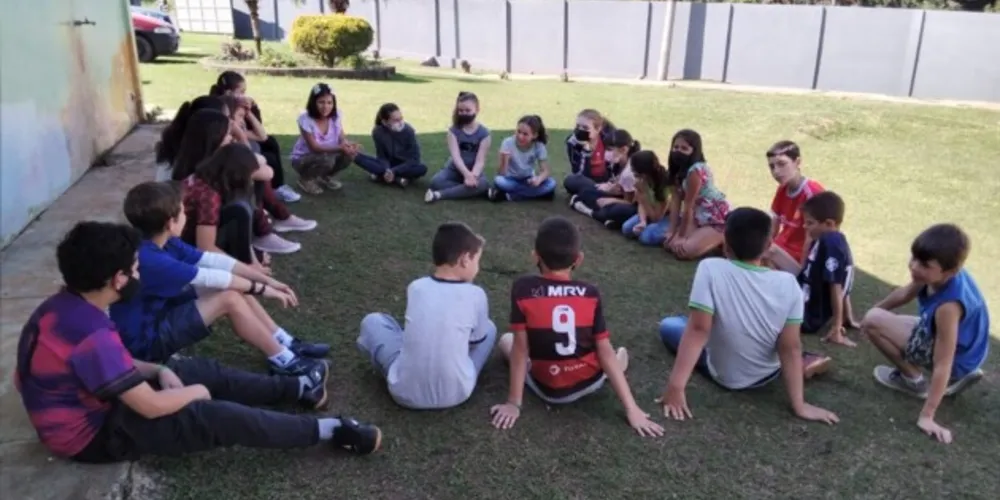 Pátio da escola foi um dos locais que contribuiu para trabalho mais dinâmico