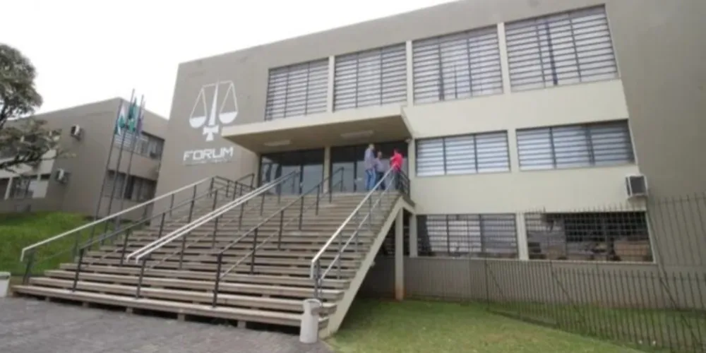 Para ter acesso aos serviços, os interessados precisam ir até o local definido com os documentos necessários em mãos