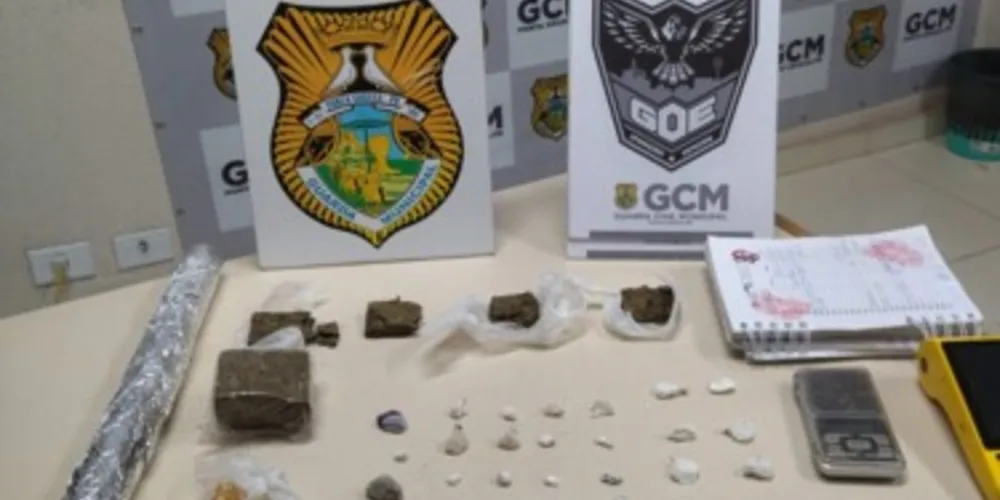 Ações foram na noite desta segunda-feira no Centro e na Colônia Dona Luiza