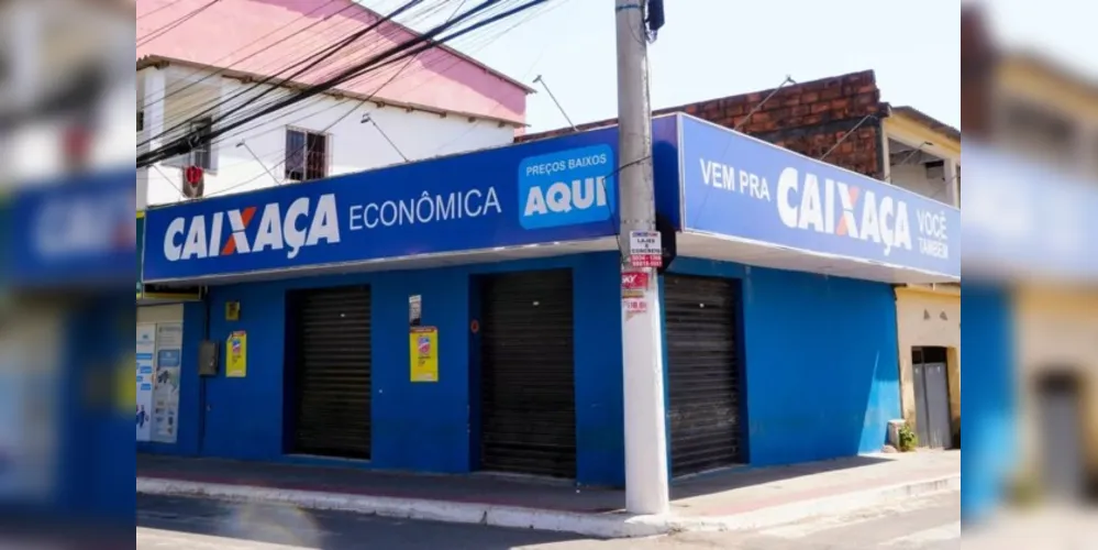 Toda a identidade visual se aproveitou da cor da antiga loja, que já tinha as paredes pintadas de azul