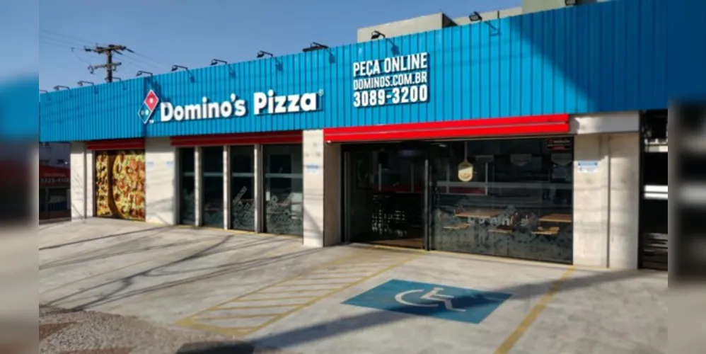 Neste mês, o cliente pode montar sua pizza média e pagar R$ 32,90 e R$ 42,90 na pizza grande