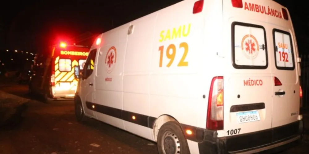 A vítima foi encaminhada para a Santa Casa após o incidente.