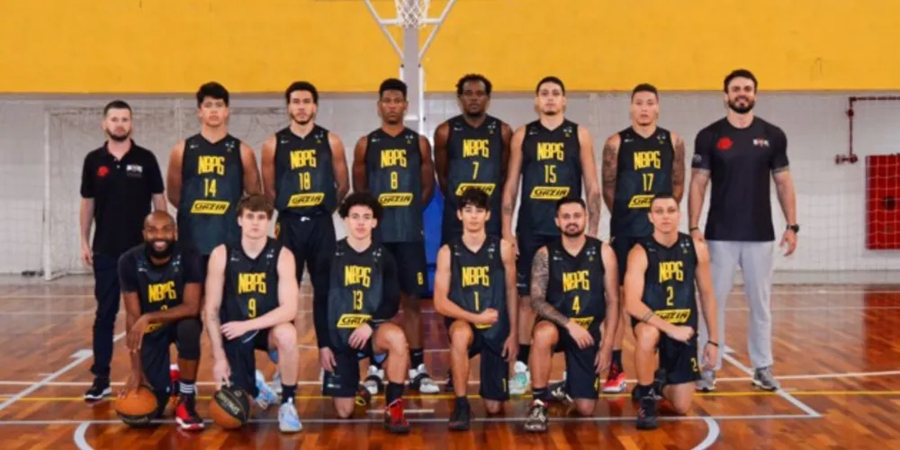 Partida foi disputada no ginásio da praça Oswaldo Cruz, em Curitiba