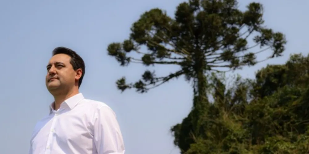 Ratinho Junior busca a reeleição ao governo do estado.