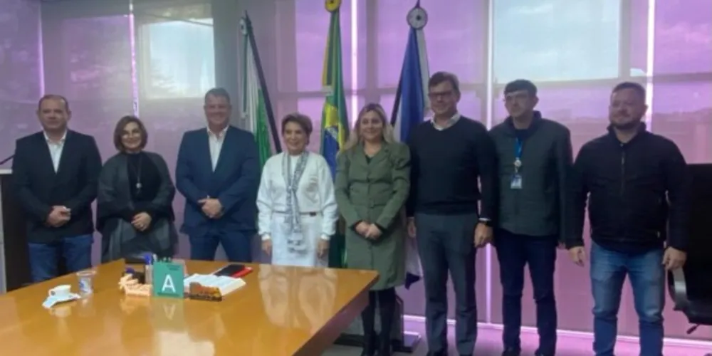 Reunião aconteceu na manhã desta quarta-feira (21)