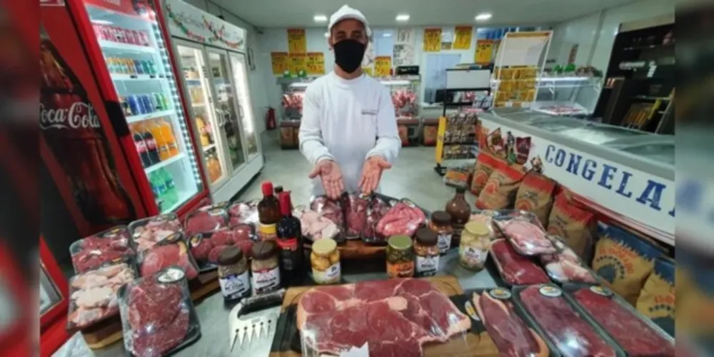 Estabelecimento oferece opções de kits de carnes para a semana e kits para o churrascão de domingo