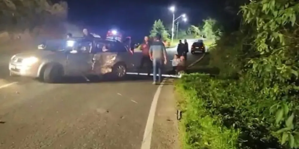 Acidente aconteceu nesta sexta-feira (12).