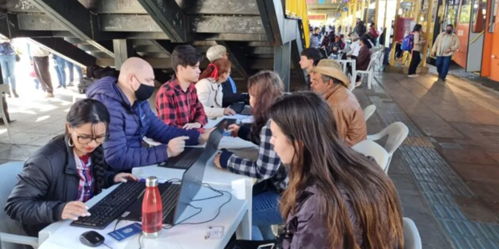 Mais de 400 oportunidades serão ofertadas pela Agência do Trabalhador Móvel, nesta quinta (22)