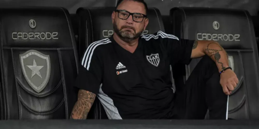 Turco Mohamed deixa o Atlético após eliminação na Copa do Brasil e tropeço no Brasileiro