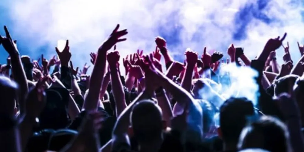 Torcida Trem Fantasma cria disque-denúncia para pegar jogador baladeiro