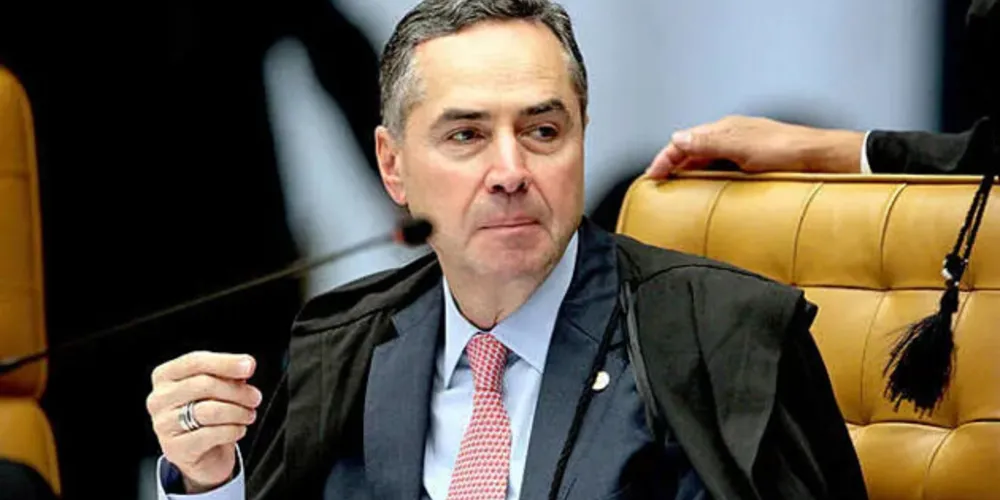 A suspensão foi decidida em liminar por Barroso