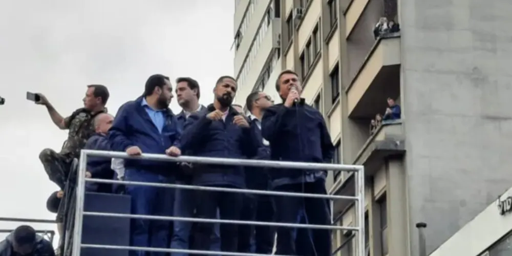 De acordo com Bolsonaro, Lula quer ser eleito para ‘voltar a cena do crime’