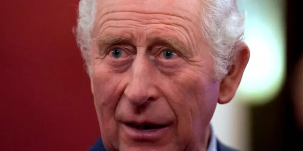 Primogênito da monarca é o rei mais velho a iniciar reinado. Charles assume após 70 anos de Elizabeth ll à frente, período mais longo da história do Reino Unido.
