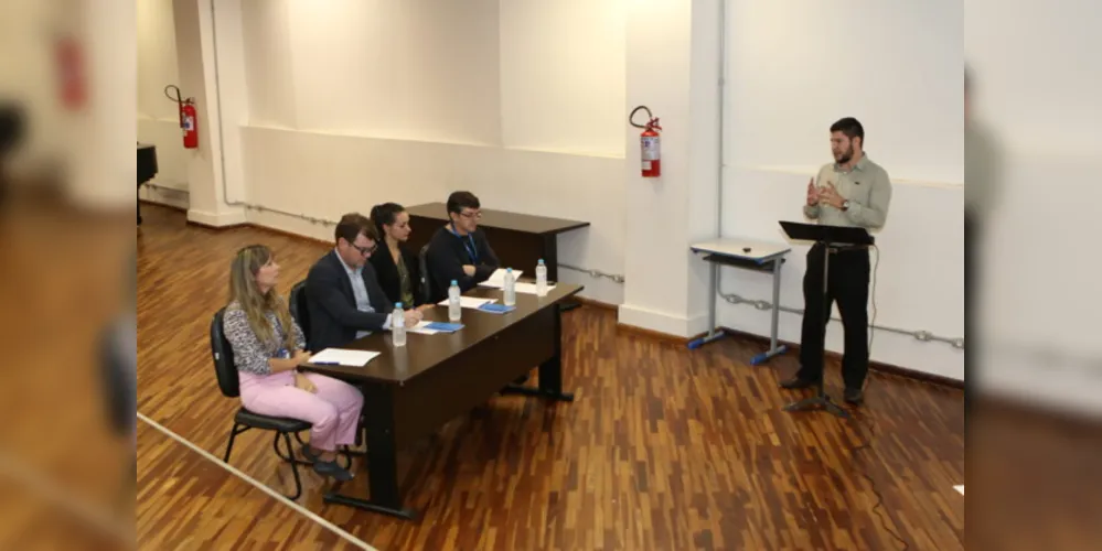 Durante as atividades, servidores apresentaram soluções para problemas do município
